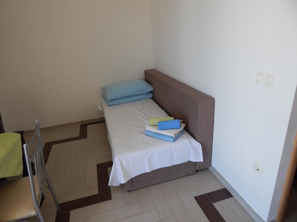 Apartments Sofija Podstrana Bagian luar foto