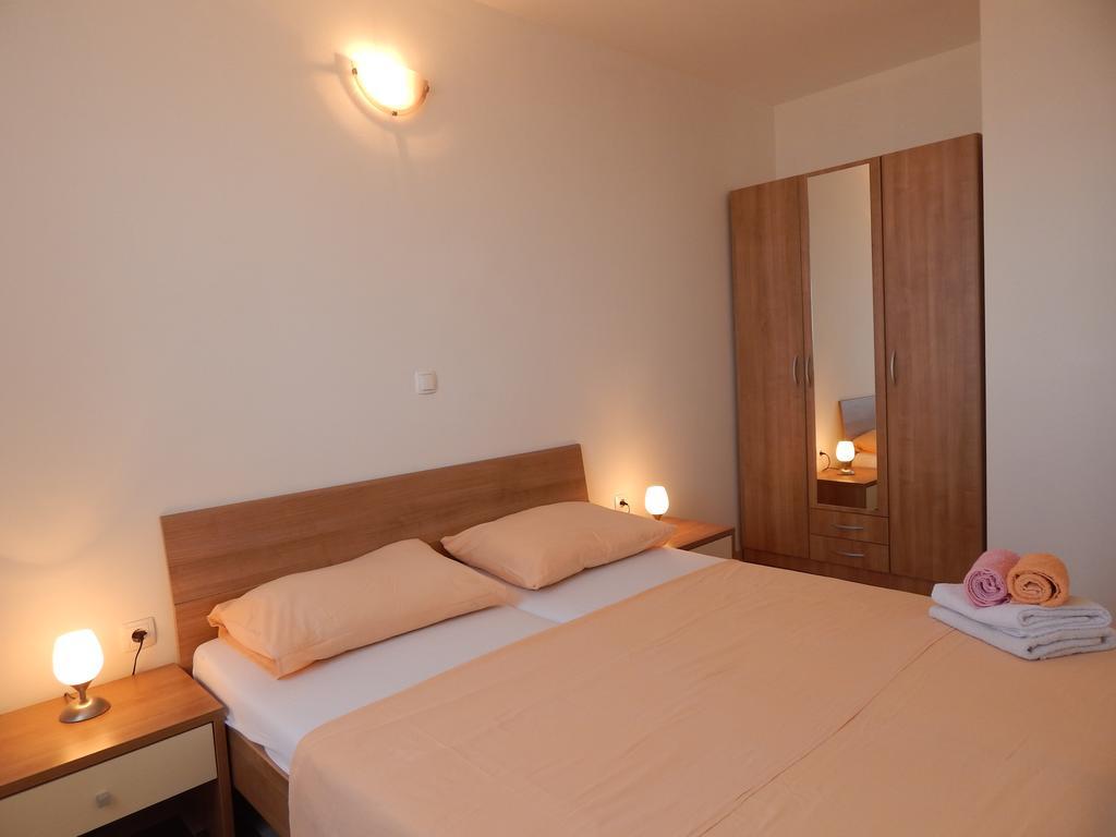 Apartments Sofija Podstrana Bagian luar foto