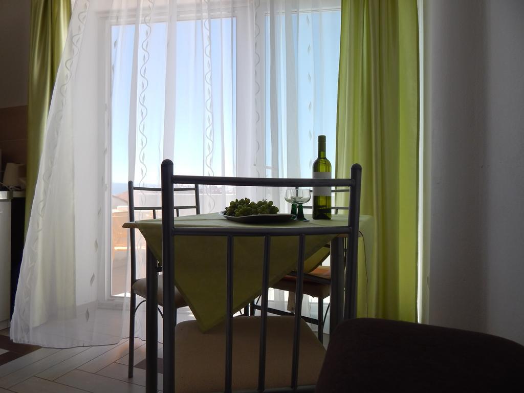 Apartments Sofija Podstrana Bagian luar foto