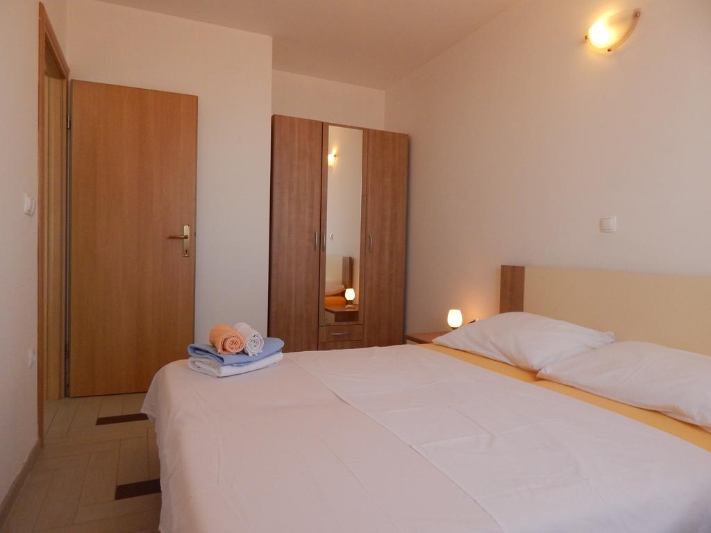 Apartments Sofija Podstrana Bagian luar foto