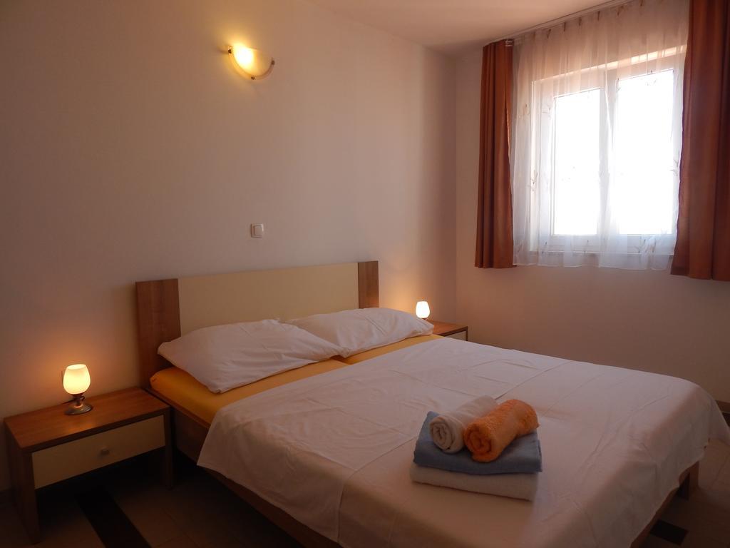 Apartments Sofija Podstrana Bagian luar foto
