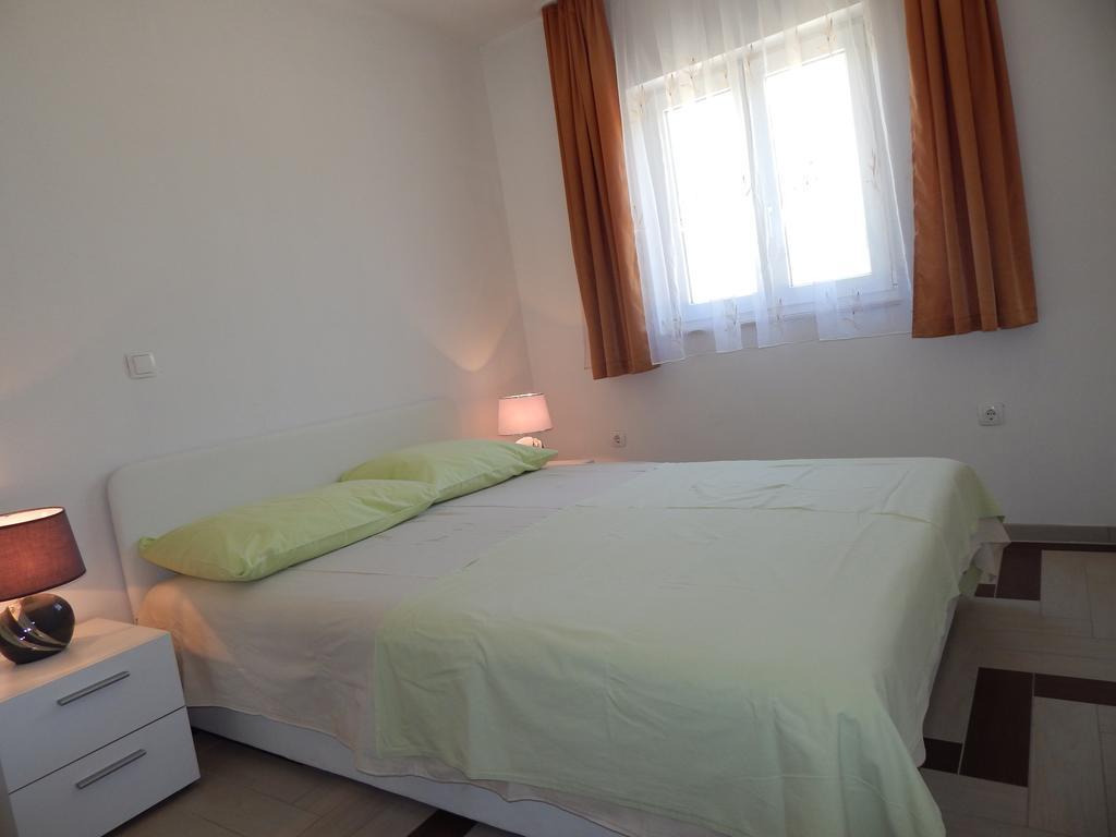 Apartments Sofija Podstrana Bagian luar foto